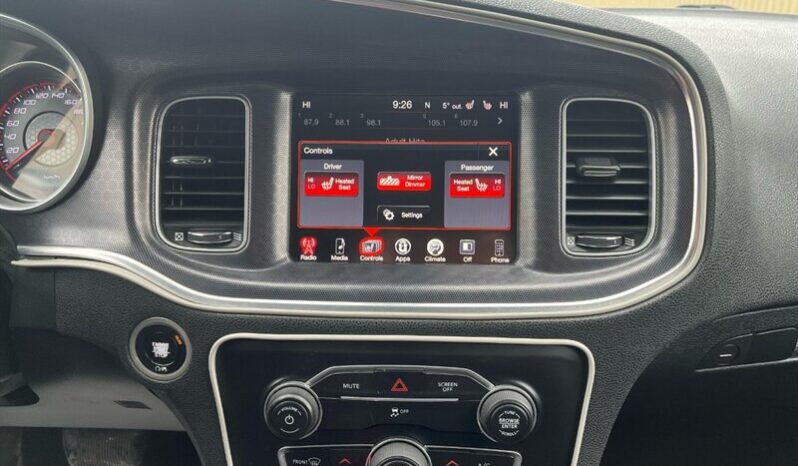 
								2017 Dodge Charge SXT AWD full									