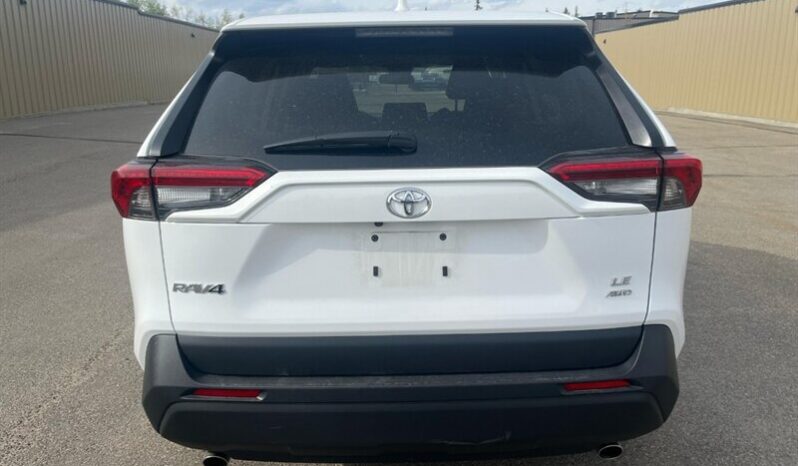 
								2024 Toyota Rav4 LE AWD full									