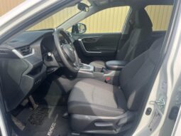 
										2024 Toyota Rav4 LE AWD full									