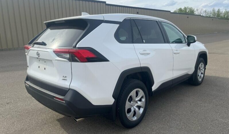 
								2024 Toyota Rav4 LE AWD full									