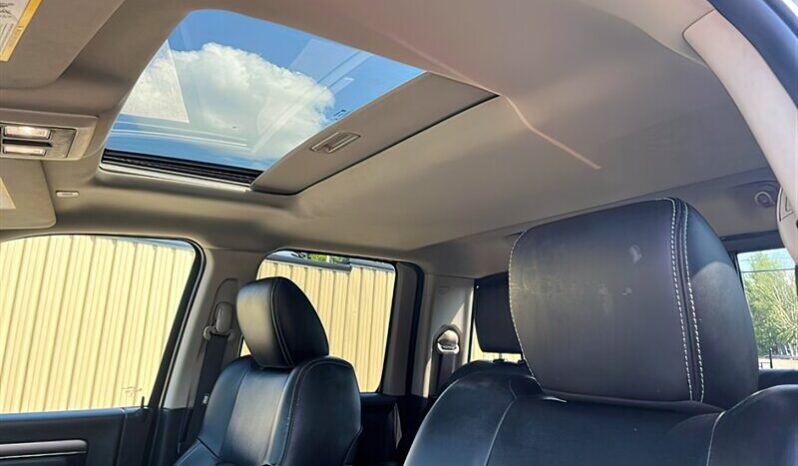 
								2018 Ram 1500 Sport Night Edition Quad Cab 4×4 5.7L full									