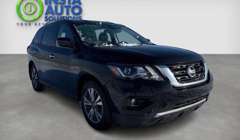 
								2020 Nissan Pathfinder SV Tech 4X4 full									