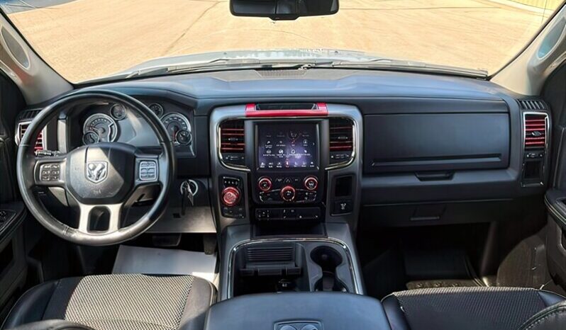 
								2018 Ram 1500 Sport Night Edition Quad Cab 4×4 5.7L full									