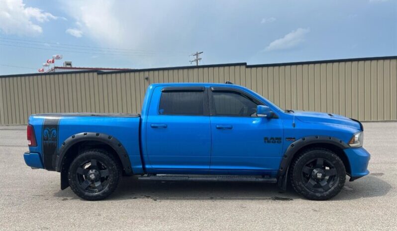 
								2018 Ram 1500 Sport Crew Cab 4×4 5.7L Hemi full									
