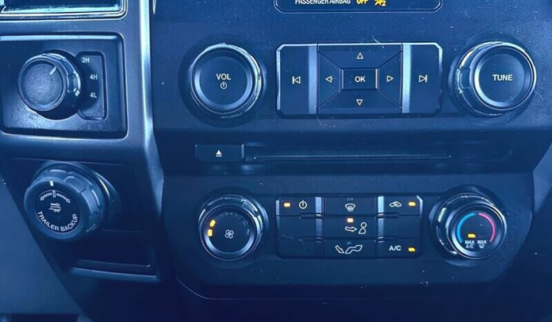 
								2018 Ford F-150 XLT XTR Crew Cab 4×4 full									