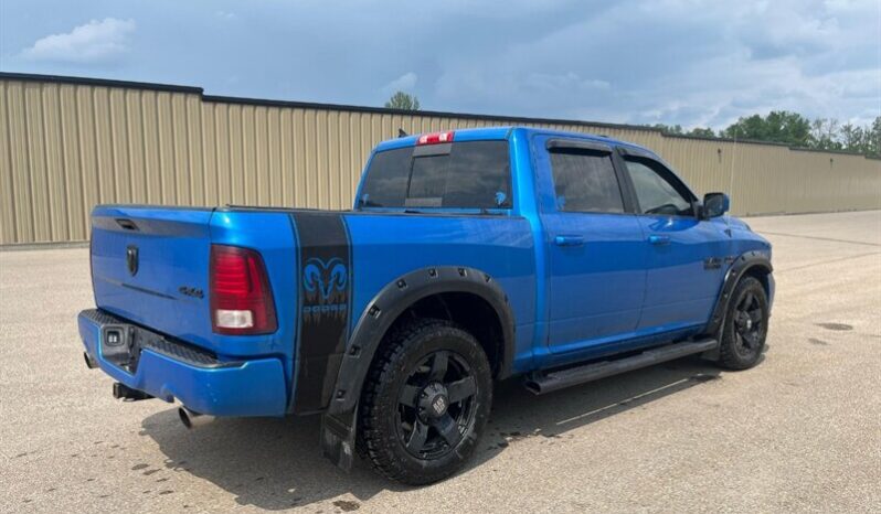 
								2018 Ram 1500 Sport Crew Cab 4×4 5.7L Hemi full									