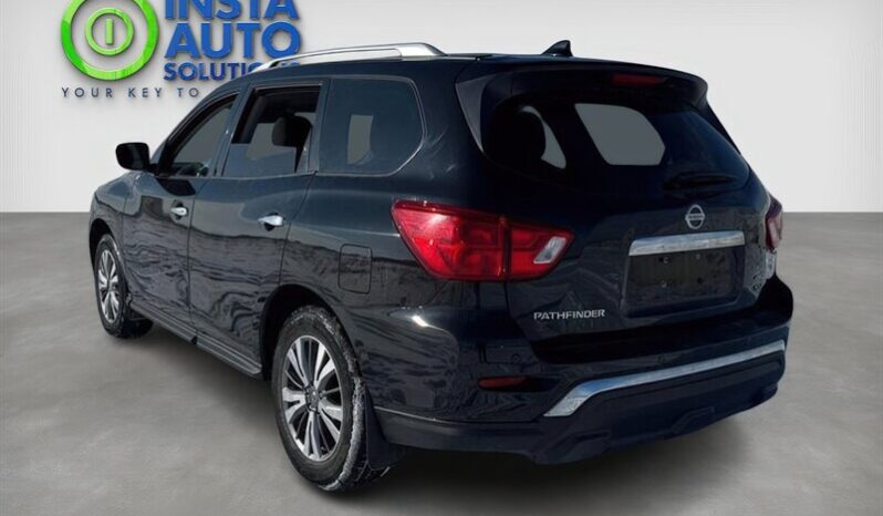 
								2020 Nissan Pathfinder SV Tech 4X4 full									