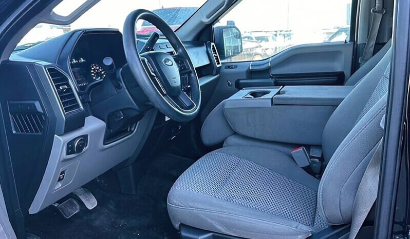 
								2018 Ford F-150 XLT XTR Crew Cab 4×4 full									