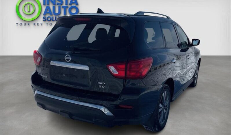 
								2020 Nissan Pathfinder SV Tech 4X4 full									