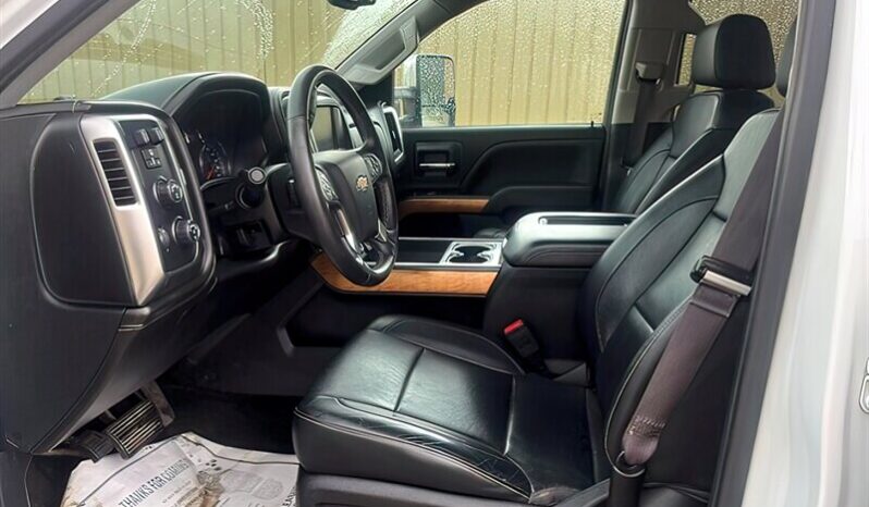 
								2017 Chevrolet Silverado 1500 LTZ Crew Cab 4×4 5.3L full									