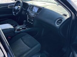 
										2020 Nissan Pathfinder SV Tech 4X4 full									