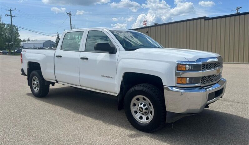 
								2019 Chevrolet Silverado 2500 WT Crew Cab 4×4 full									